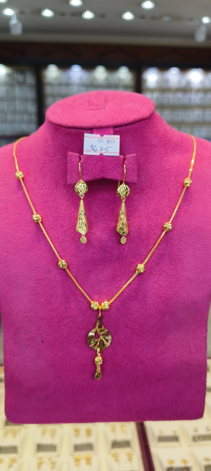 18K Gold Necklace & Earring Set – Lightweight Daily Wear