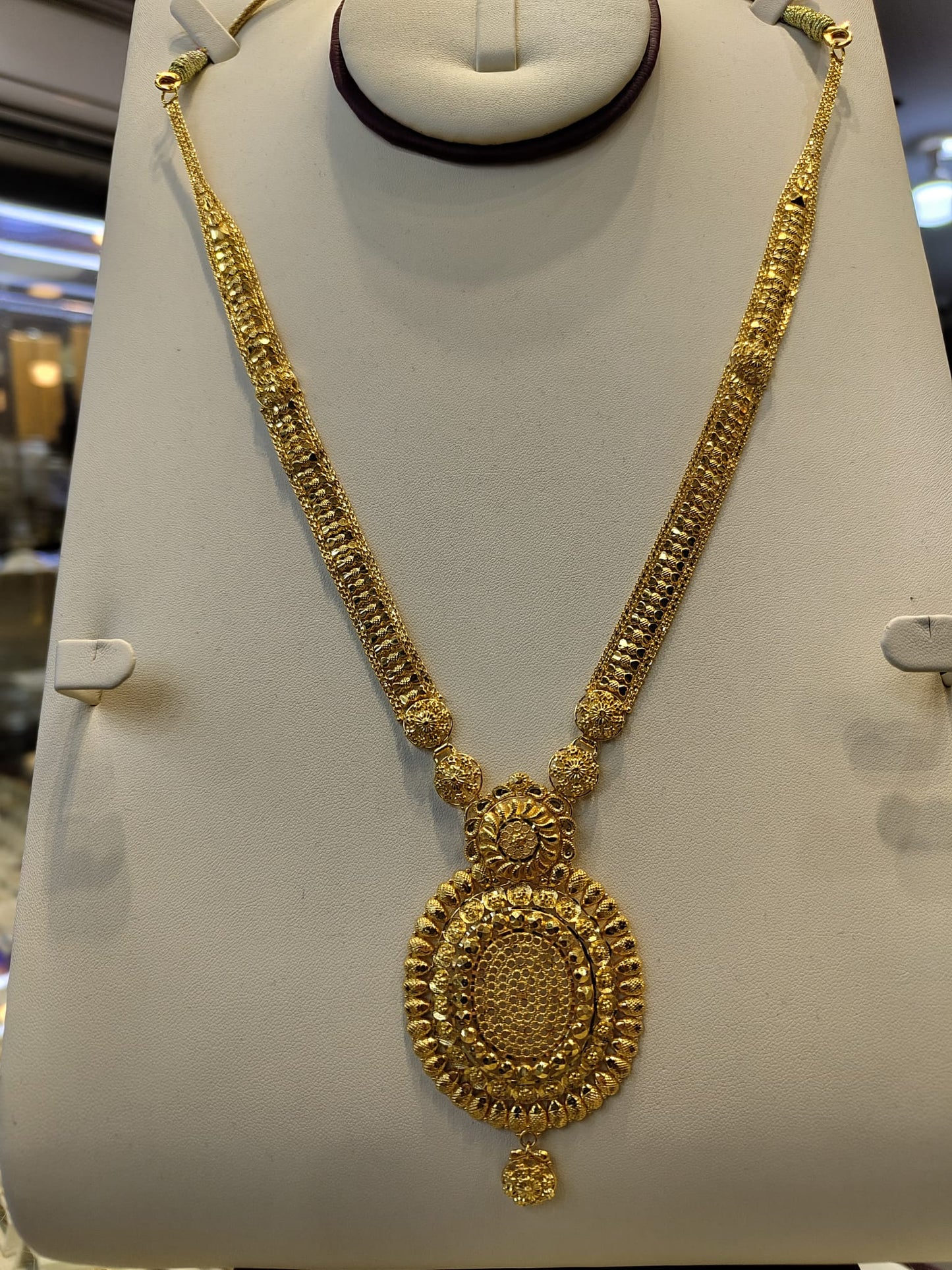 22K Pure Gold Necklace – 28 Gram Elegant Traditional Design