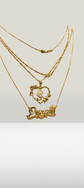 Gold Pendant Necklace Set – Princess & Heart Design